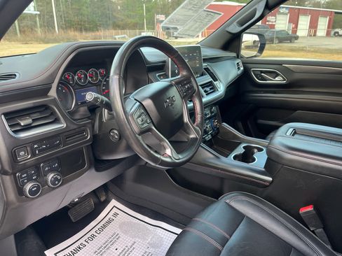 Used 2021 Chevrolet Suburban RST w/ Luxury Package image 16