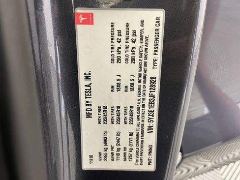 Used 2018 Tesla Model 3 Long Range image 27