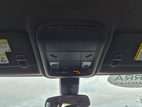 Used 2023 Chevrolet Equinox RS w/ RS Leather Package FWD image 30