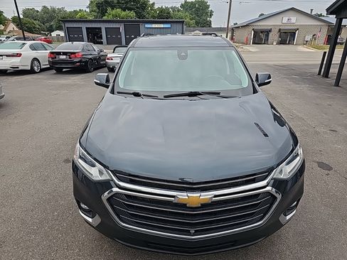Used 2021 Chevrolet Traverse LT w/ LT Premium Package FWD image 8