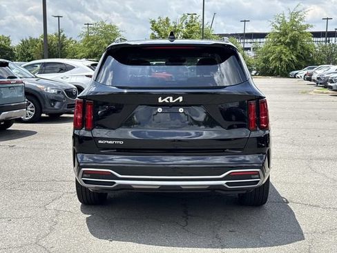 Used 2023 Kia Sorento SX FWD image 3