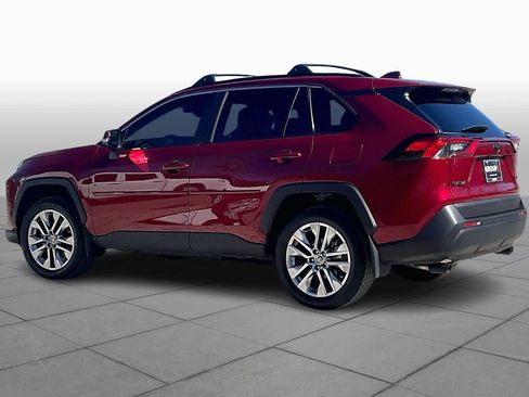 Used 2025 Toyota RAV4 XLE Premium image 10