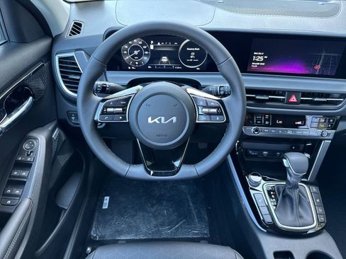 New 2026 Kia Seltos SX image 14