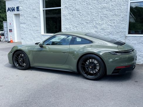 Used 2024 Porsche 911 Carrera GTS RWD image 6