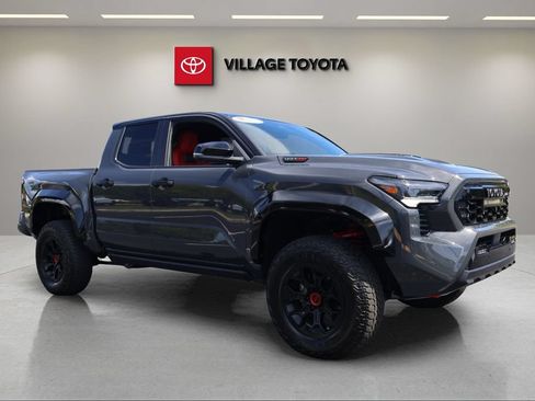 Certified 2025 Toyota Tacoma TRD Pro AWD/4WD image 7