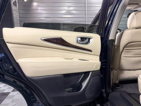 Used 2019 INFINITI QX60 Luxe w/ Sensory Package image 18