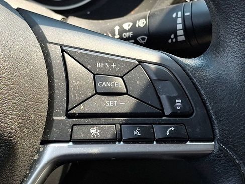 Used 2023 Nissan Sentra SV FWD image 21
