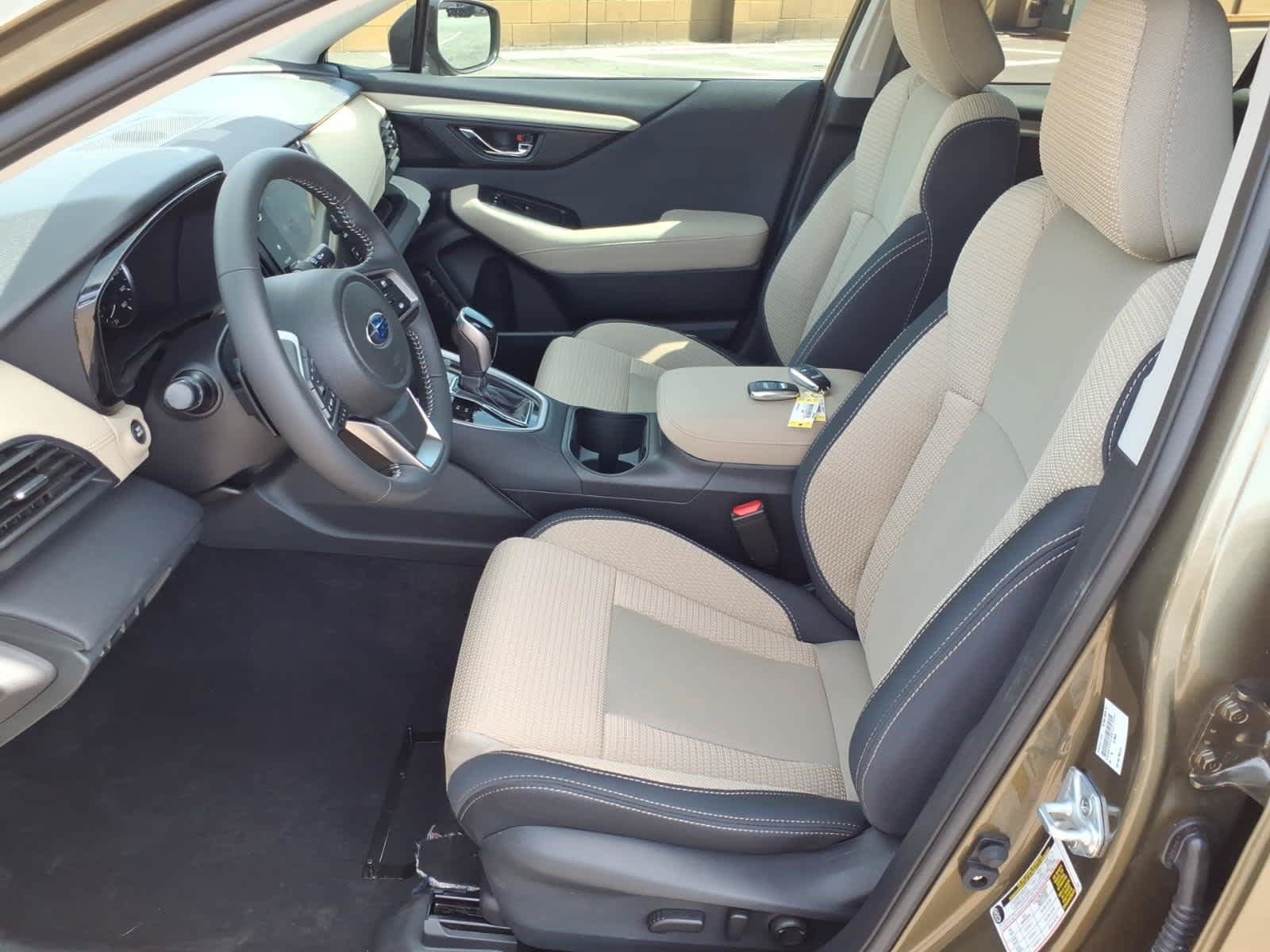 Used 2025 Subaru Outback Premium w/ Popular Package #1A AWD/4WD image 25