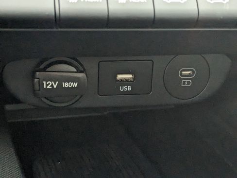 New 2025 Hyundai Elantra Sport image 19