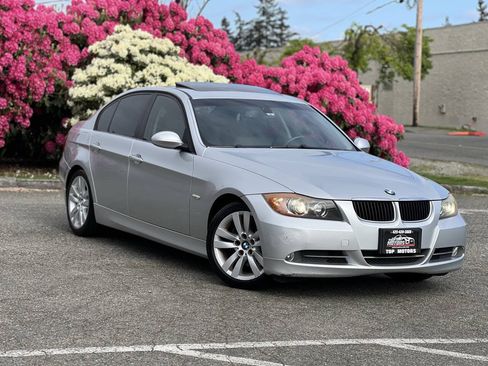 Used 2008 BMW 328i Sedan RWD image 2