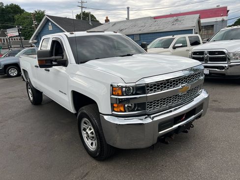 Used 2019 Chevrolet Silverado 2500 W/T AWD/4WD image 10