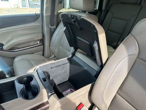 Used 2019 GMC Yukon SLT w/ Premium Edition image 22