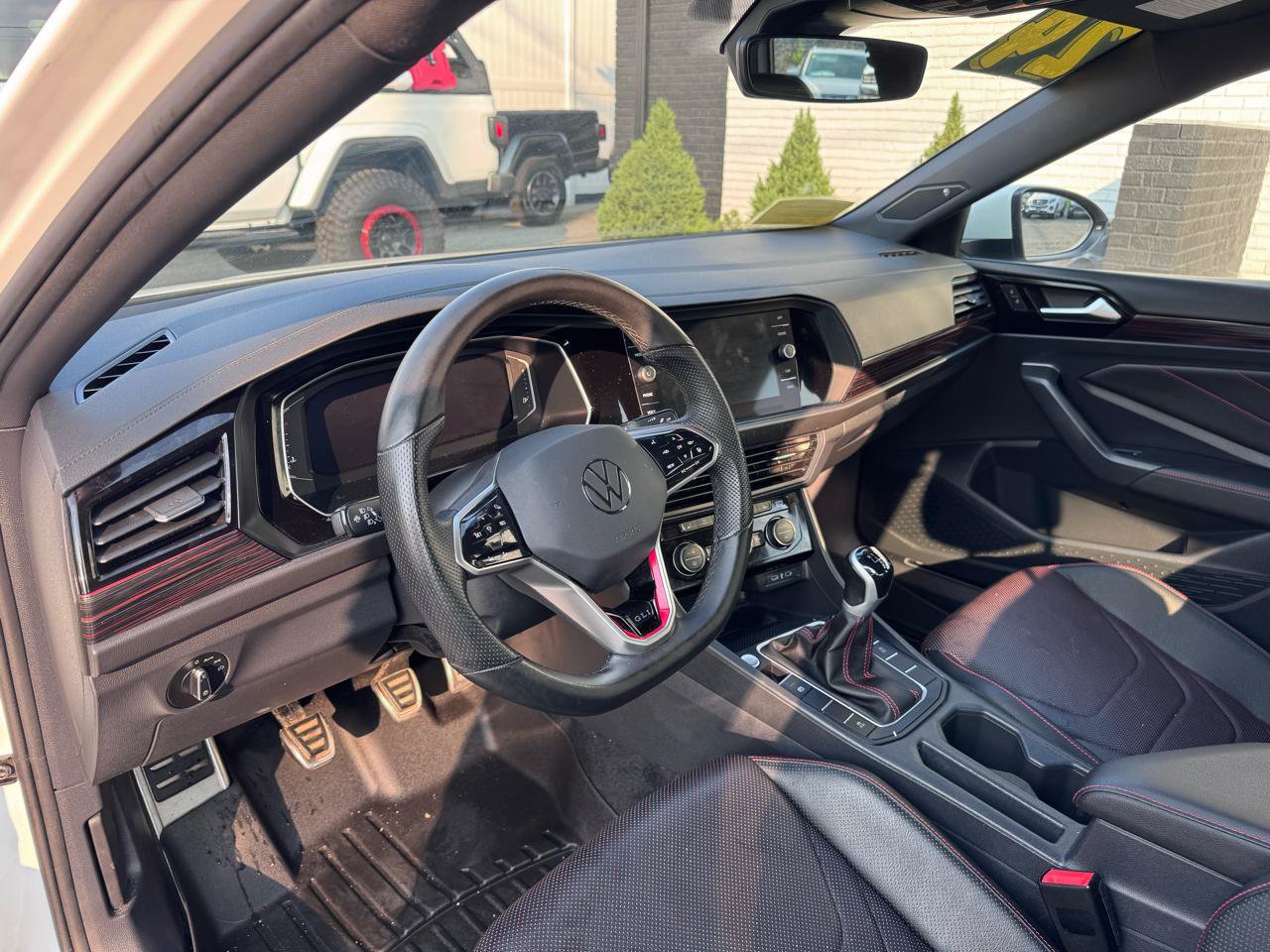 Used 2024 Volkswagen Jetta GLI Autobahn FWD image 11