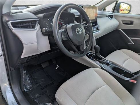 Used 2024 Toyota Corolla Cross L FWD image 10