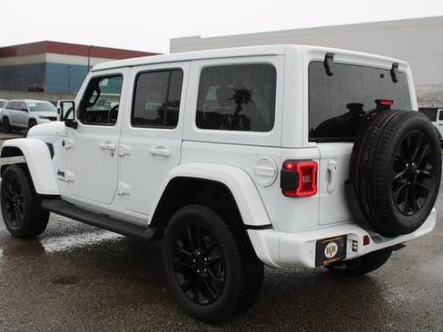 Used 2021 Jeep Wrangler Unlimited Sahara image 6