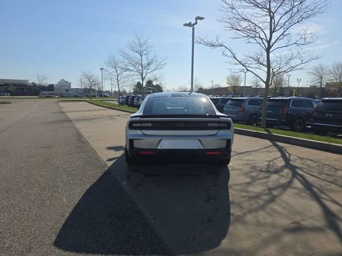 Used 2024 Dodge Charger Daytona Scat Pack w/ Plus Group AWD/4WD image 5