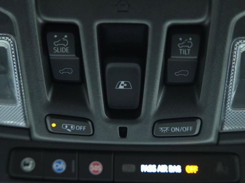 Used 2021 GMC Sierra 1500 AT4 w/ AT4 Premium Package image 43