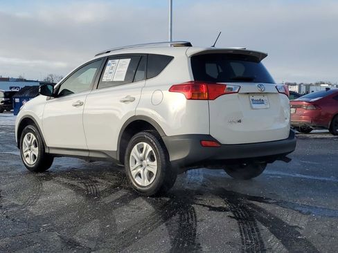 Used 2015 Toyota RAV4 LE image 3