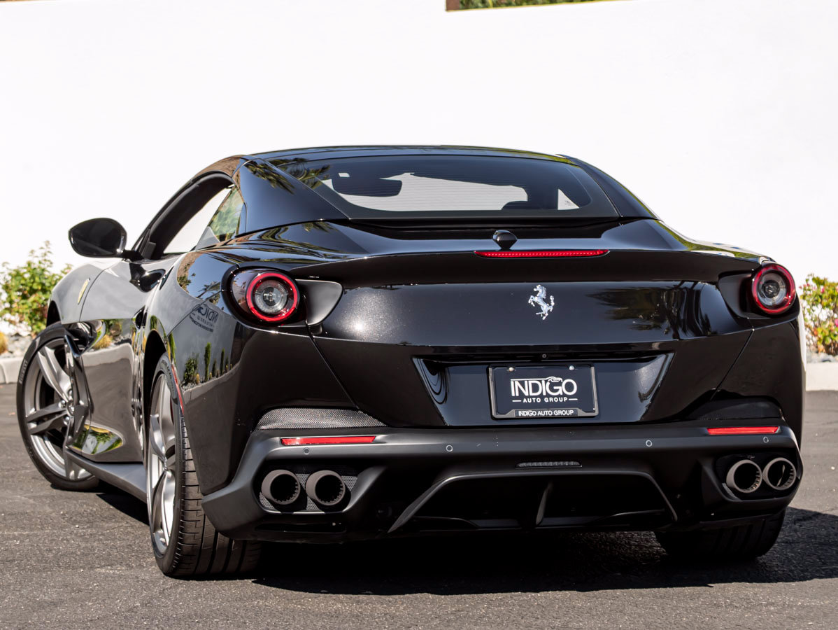 Used 2019 Ferrari Portofino RWD image 11