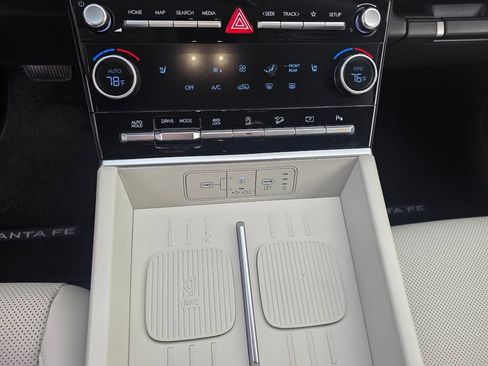 Used 2025 Hyundai Santa Fe SEL image 24