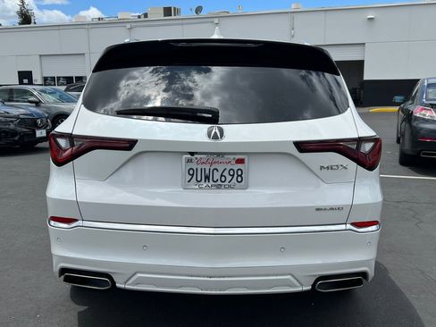 Certified 2025 Acura MDX SH-AWD w/ Advance Package image 10