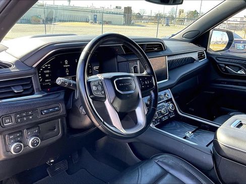 Used 2024 GMC Yukon Denali AWD/4WD image 15
