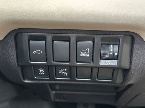 Used 2019 Subaru Ascent Limited w/ Popular Package #3 image 36