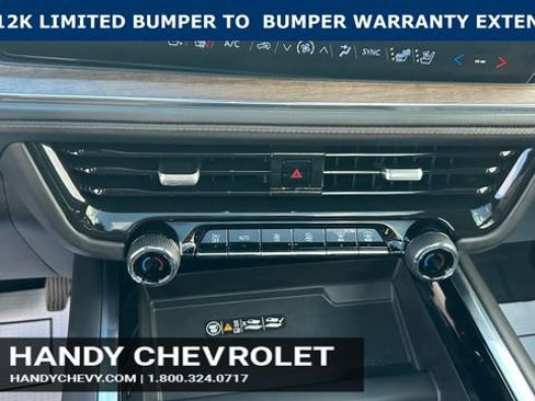 Certified 2025 Chevrolet Suburban High Country AWD/4WD image 30
