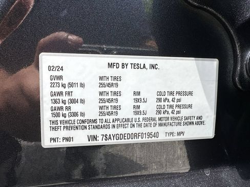 Used 2024 Tesla Model Y Long Range RWD image 16