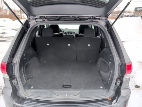 Used 2020 Jeep Grand Cherokee Laredo image 21