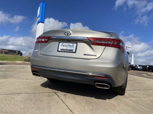 Used 2017 Toyota Avalon Touring image 53