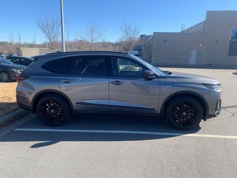 Used 2025 Acura MDX A-Spec image 5