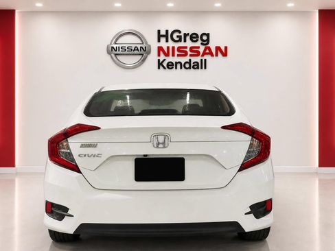 Used 2018 Honda Civic LX image 6