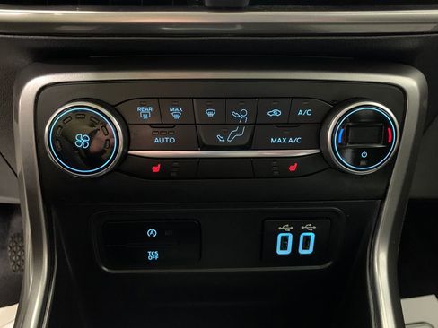 Used 2021 Ford EcoSport SE image 7