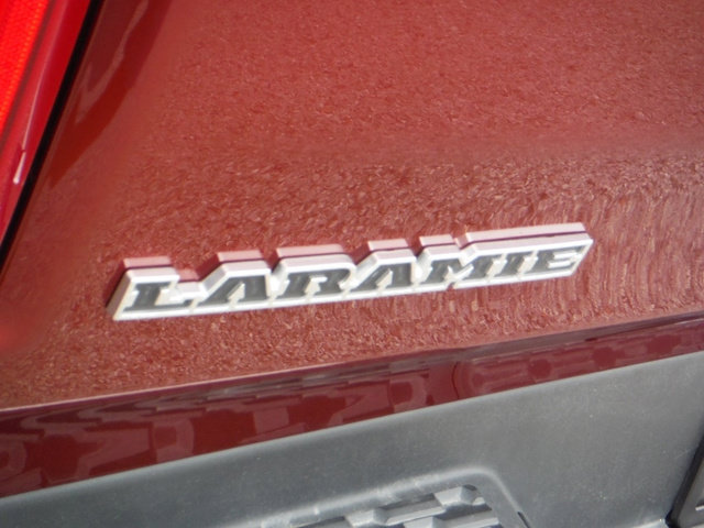 Used 2025 RAM 1500 Laramie AWD/4WD image 17