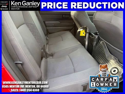 Used 2025 Toyota Tacoma SR image 23