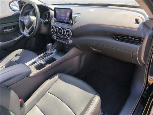 Used 2021 Nissan Sentra SR w/ SR Premium Package image 21