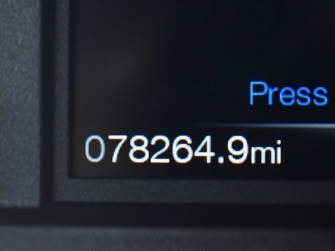 Used 2018 Ford F150 XLT w/ Equipment Group 302A Luxury AWD/4WD image 32