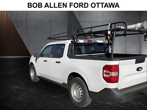 Used 2025 Ford Maverick XLT w/ Equipment Group 302A AWD/4WD image 7