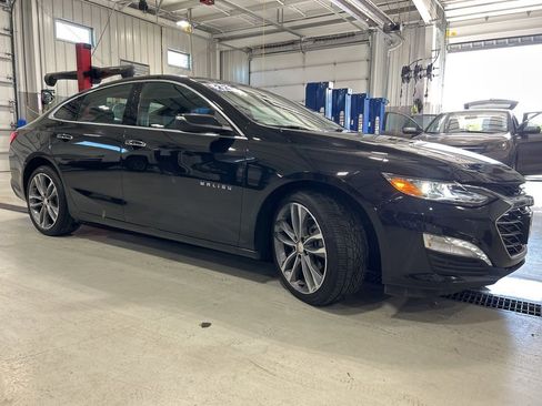 Used 2022 Chevrolet Malibu Premier image 14
