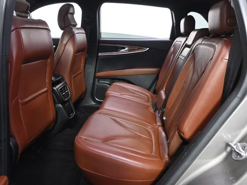 Used 2016 Lincoln MKX Reserve w/ Driver Assistance Package AWD/4WD image 21
