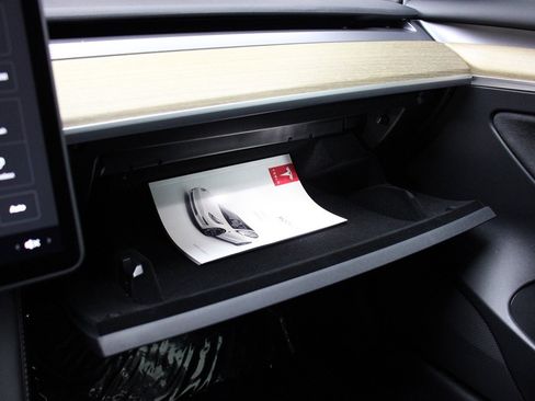 Used 2023 Tesla Model 3 Standard Range image 24