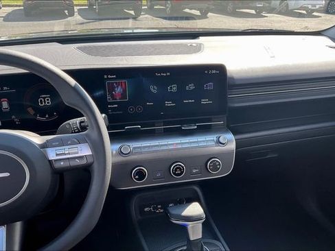 New 2026 Hyundai Kona SE image 7