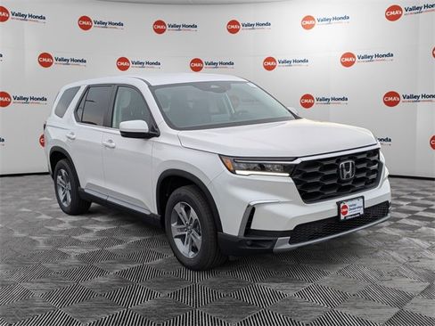 New 2025 Honda Pilot EX-L image 3