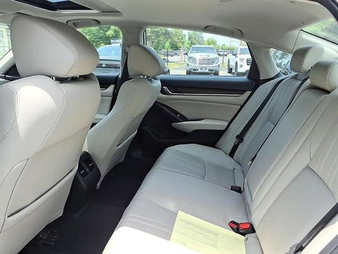 Used 2018 Honda Accord EX-L image 12