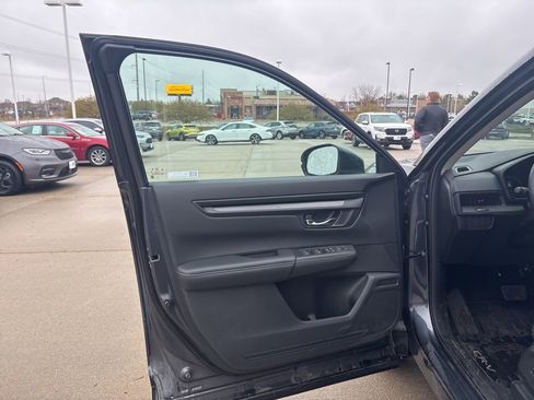 Used 2026 Honda CR-V EX image 9