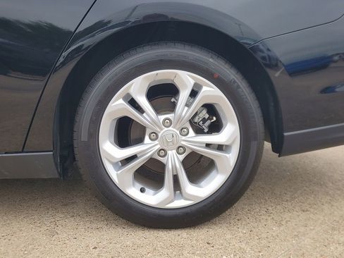 Used 2025 Honda Accord LX image 8