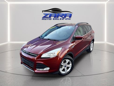 Used 2016 Ford Escape SE w/ Equipment Group 201A AWD/4WD image 1