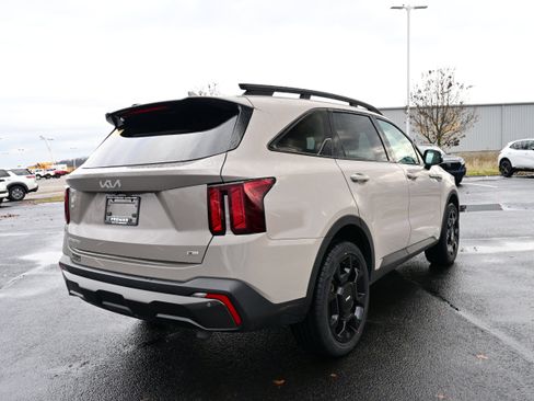 Used 2024 Kia Sorento X-Line EX image 8