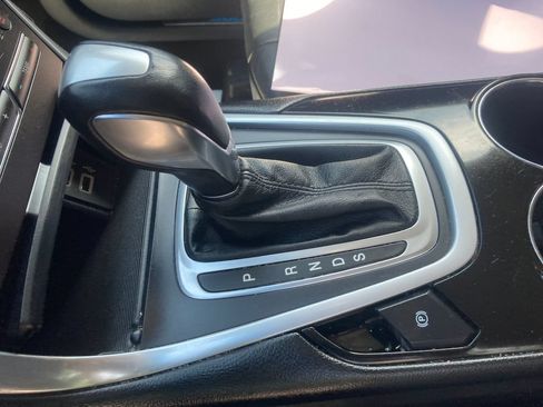 Used 2018 Ford Edge Titanium w/ Cold Weather Package AWD/4WD image 29